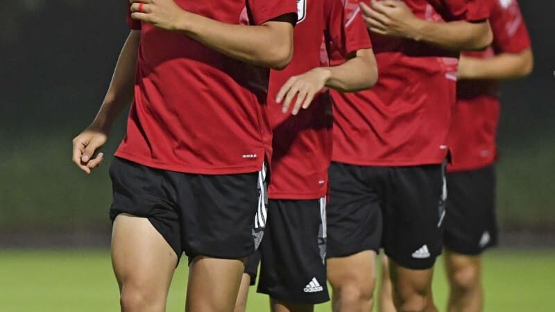 サッカー日本代表、非公開で調整