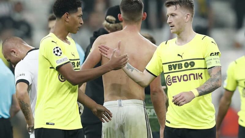 ドルトムントのサードユニホームを巡ってプーマＣＥＯが謝罪　エンブレムが見えないと批判集中