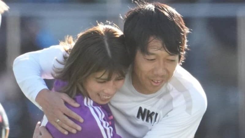 超人気芸人、大学の後輩だった日本代表OBの引退試合に参戦！「大学で腐ってた僕に…」と大感激