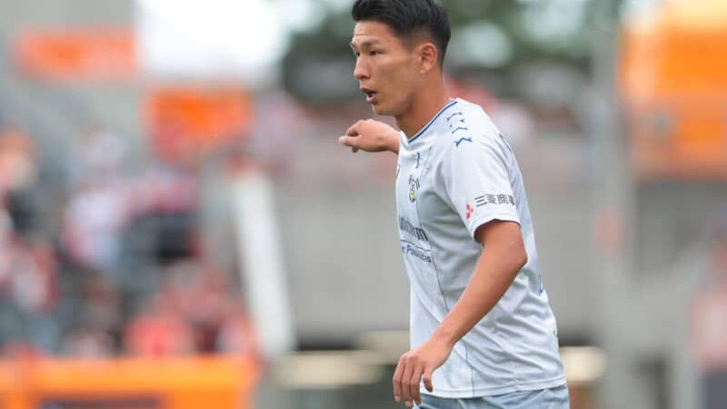 今治が今季加入のDF加藤徹也と契約更新、リーグ戦36試合2得点でJ2昇格に貢献…第3子も誕生「妻のように強く、頼れる父親になるために日々精進していきます！」