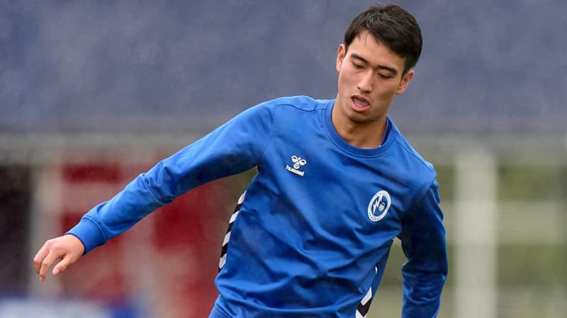 21歳になった日本の元天才少年、海外で4部降格危機。「エレガントさで貢献していたが…」。