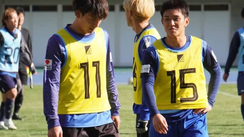 川崎フロンターレアカデミー育ち同期3人のトライアウト、三者三様の挑戦を追う