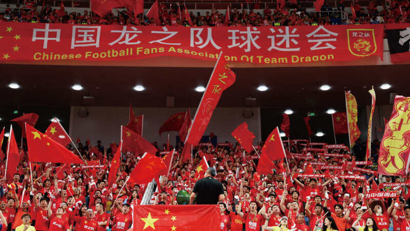 中国代表が年始に強化合宿…セットプレーを重点的に確認？ 若手時代にJリーグ経験の欧州組DFが現体制で初めて合流へ