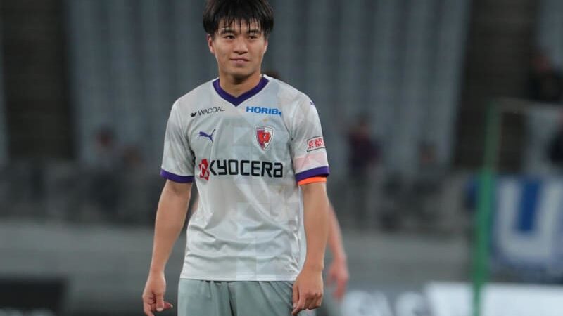 京都が新年早々の契約更新！ キャプテンMF川﨑颯太、MF平戸太貴が来季もプレー