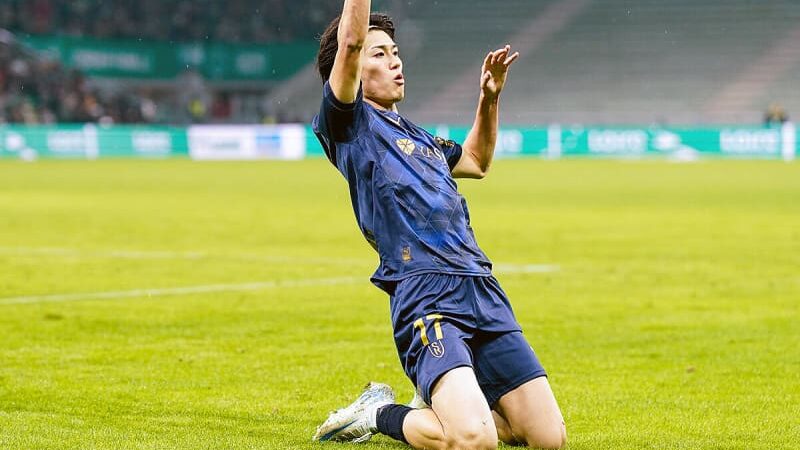 中村敬斗が今季7点目で先制もS・ランスは逆転負けで5戦未勝利…フル出場の伊東純也はピンポイントクロスで見せ場【リーグ・アン】