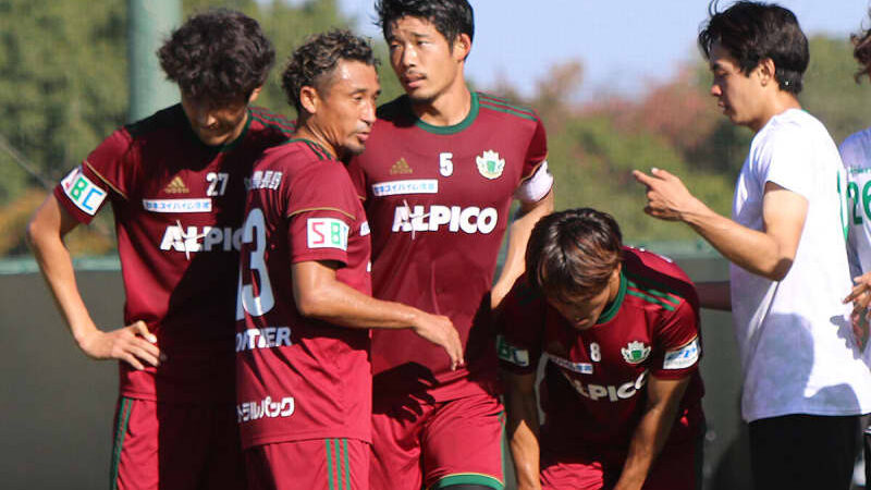 相模原が松本から2選手を補強！　DF常田克人とMF高井和馬が加入