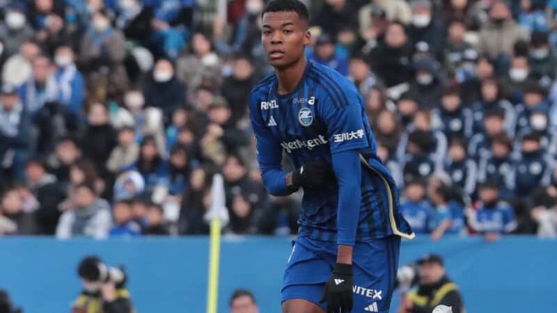 J1初年度から優勝争いの町田が新体制発表！ 日本代表入りのDF望月ヘンリー海輝が「6」に変更、新戦力のDF菊池流帆は「4」、FW西村拓真は「20」に