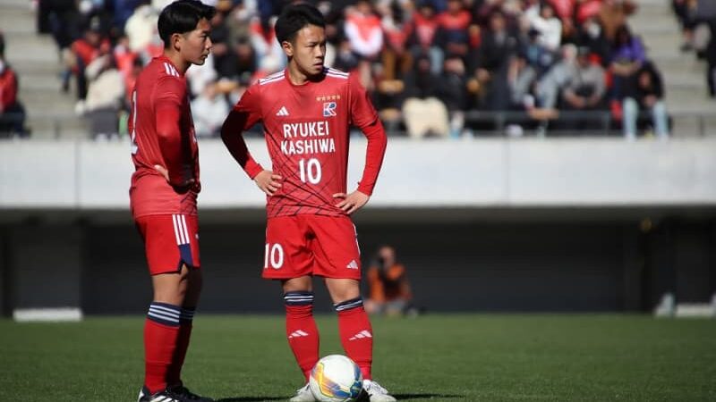 【全国高校サッカー選手権】『10番』柚木創のPK弾を守り切り、流経大柏が東海大相模を下し決勝進出!1/13は96回大会で苦杯をなめた前橋育英と対戦へ
