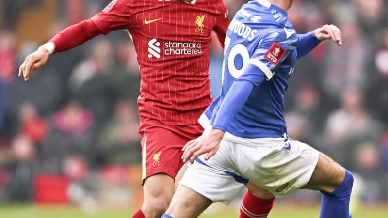 リバプール遠藤航は途中交代