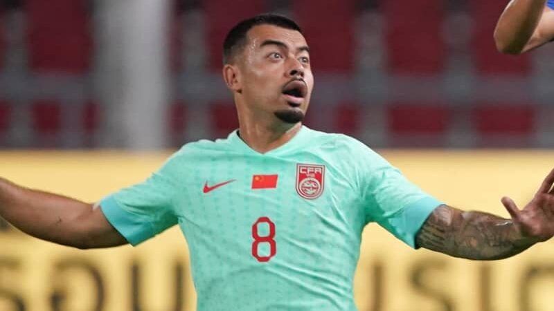 中国初の帰化選手、中国代表とケンカ別れ！不快感あらわに代表復帰を断固拒否
