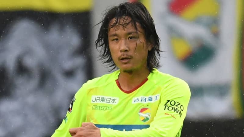 『Jリーグ退会』の余波…“天才”世代のレギュラーが現役引退「サッカーとは離れ、違う道を歩みます」