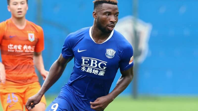中国代表史上初のアフリカ人選手に？ W杯出場目指す中国、元鹿島MFと共に帰化が注目される25歳のDRコンゴ人FWが想い「歴史を作りたい」