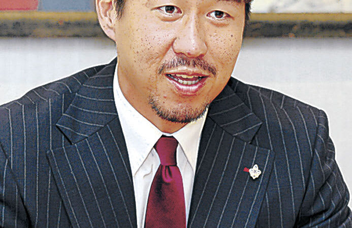 引退の豊田「後悔ない」　ツエーゲン、本社で思い語る　　