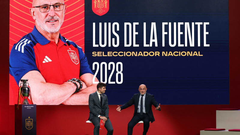 スペイン代表監督の契約延長