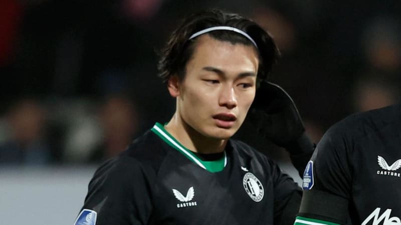 日本代表FW上田綺世、宿敵アヤックス戦で不発…「ミラン移籍のヒメネスとは差があり過ぎ」と現地指摘