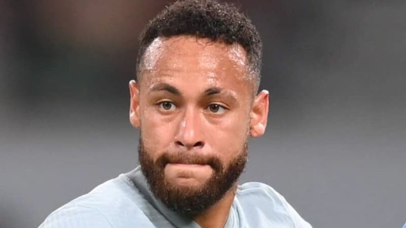 「ロナウド以上、ロマーリオ以来の歓待」ネイマールのサントス正式加入、ブラジルの反応は? W杯優勝のキーマンに