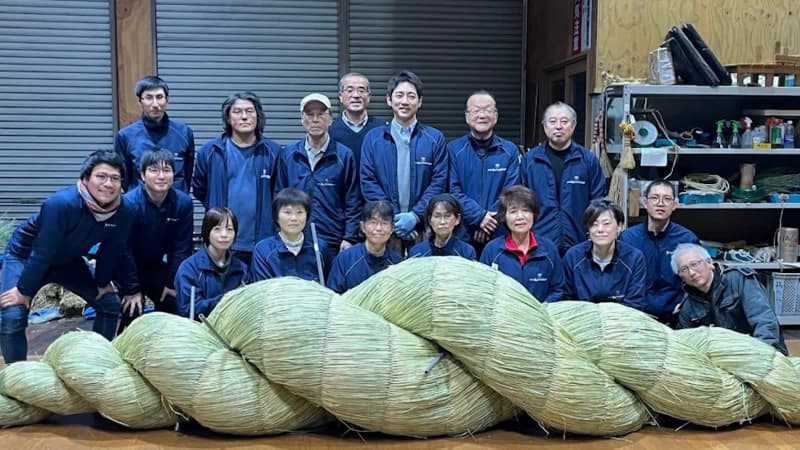 小泉孝太郎　歴史ある大しめ縄作りに緊急参戦　職人たちの神技に「しめ縄の神様ですよ、皆さんが」
