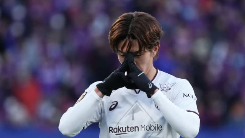 久保建英からもアイデアが…！？J1王者FWの“新”ゴールパフォーマンスが話題に