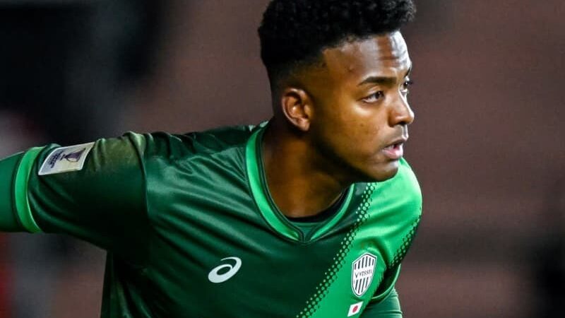 【神戸】開始1分に失点、7分GKオビ一発退場…。ACLエリート上海申花戦、元横浜FCサウロ・ミネイロがハットトリック