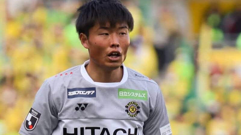 【柏-鹿島】スタメン発表。強力FW対決! 鈴木優磨＆レオ・セアラが並び、垣田裕暉は古巣相手に木下康介とともに先発