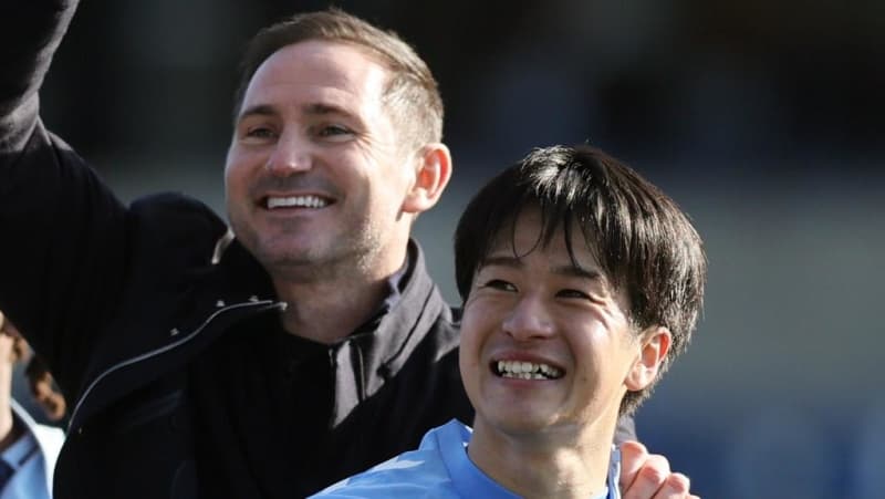 日本代表に呼ばれなくなった28歳レフティ、世界的スター監督が絶賛！「大好き」