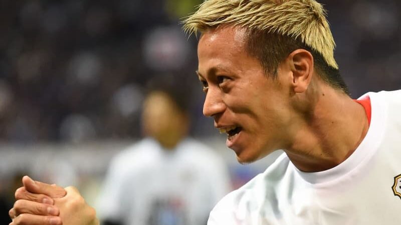 元サッカー日本代表の本田圭佑が至言「素晴らしいアイデアを出す人、人並み超える行動ができる人はそこそこいる。両方できる人は、ほとんどいない」