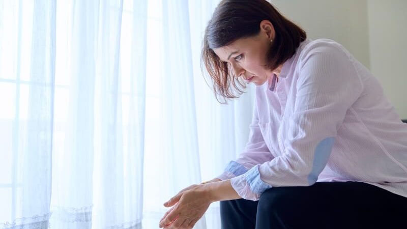 「早く体から取り出したい！」乳がんと告知された看護師が感じた、医療従事者だからこその寂しさとは？【体験談】