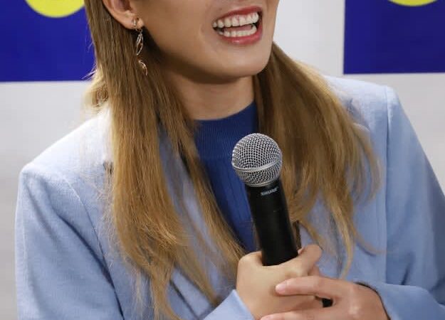 「我が家の守護神」丸山桂里奈、42歳の誕生日に夫婦ショット公開→「最高カップル」「憧れの夫婦」の声