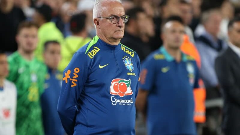 アルゼンチンに4失点で敗戦…ブラジル代表、ジュニオール監督の解任を発表