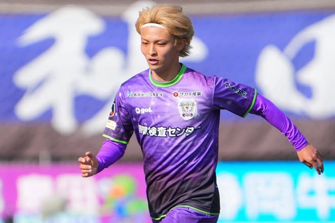 藤枝が打ち合いを制して６戦無敗！ ディアマンカのJ初弾などで３－２勝利、長崎は今季初の黒星に