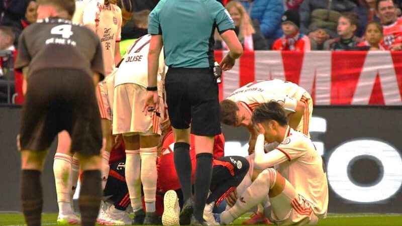伊藤洋輝がまたも右中足骨骨折で離脱。バイエルン発表、コンパニ監督「イトウと直接話したが…」。日本代表の3月シリーズを終えた最初の試合で