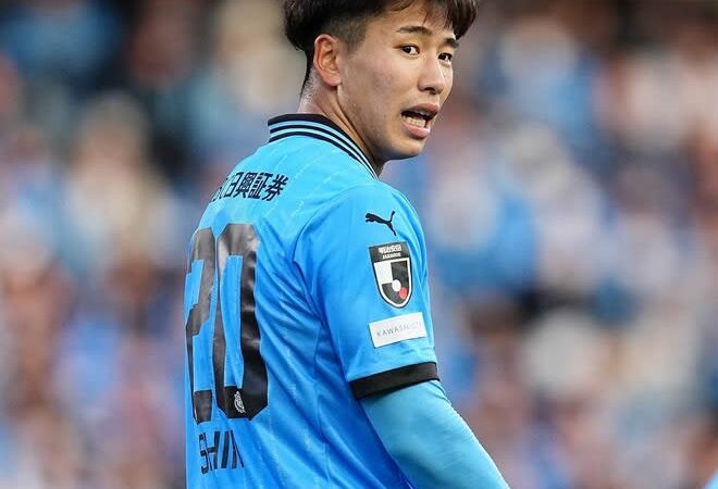 「自分は抗議したんですけど、味方が誰も…」川崎FWが“衝撃ファウルスロー”を本人解説！「要点だけは押さえようと」