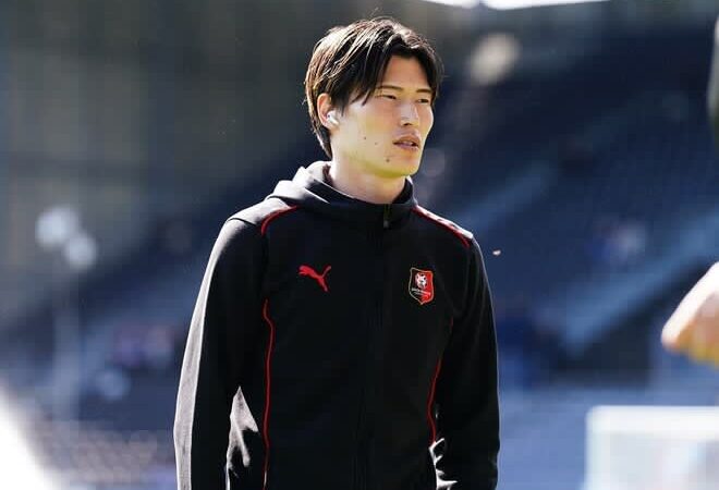 「１月に売却したばかりなのに…」まさかの“５－０”。苦境の日本代表FWが古巣に電撃復帰も？「戻すための取引を狙う」