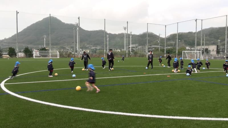 『ファジアーノ岡山スポーツパーク寄島』人工芝グラウンドが完成　寄島中学校の跡地に「地域に貢献できるような活動を」