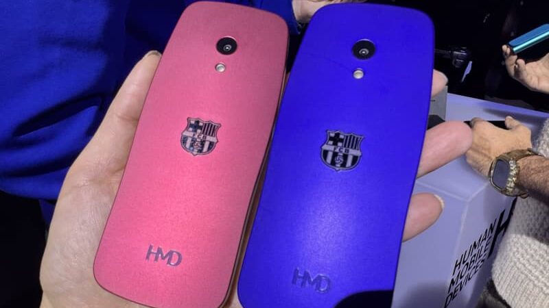FCバルセロナファン必見！「HMD Barça 3210」サッカー観戦を最高に楽しめるケータイ！