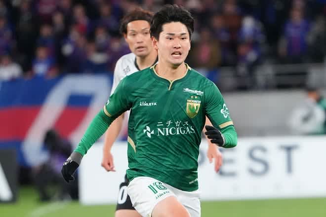 「緑のものは付けるな」とFC東京時代に言われた平川怜が東京ヴェルディの一員として臨んだダービーマッチ。そこで渦巻いた感情とは？