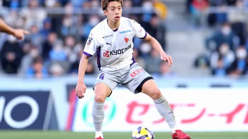 【京都】浦和からレンタル中『CB宮本優太』が鹿島不敗神話を止める起点に。「常識を覆す。風穴を開けて証明した」曺貴裁監督も称賛