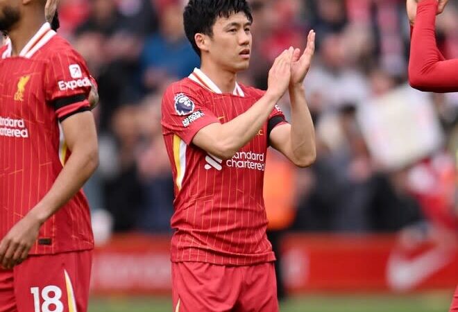 「日本サッカー界に涙がこぼれる」リバプールは遠藤航を容赦なく放出か。番記者の予測に海外驚き「日本代表の主将が見放された」